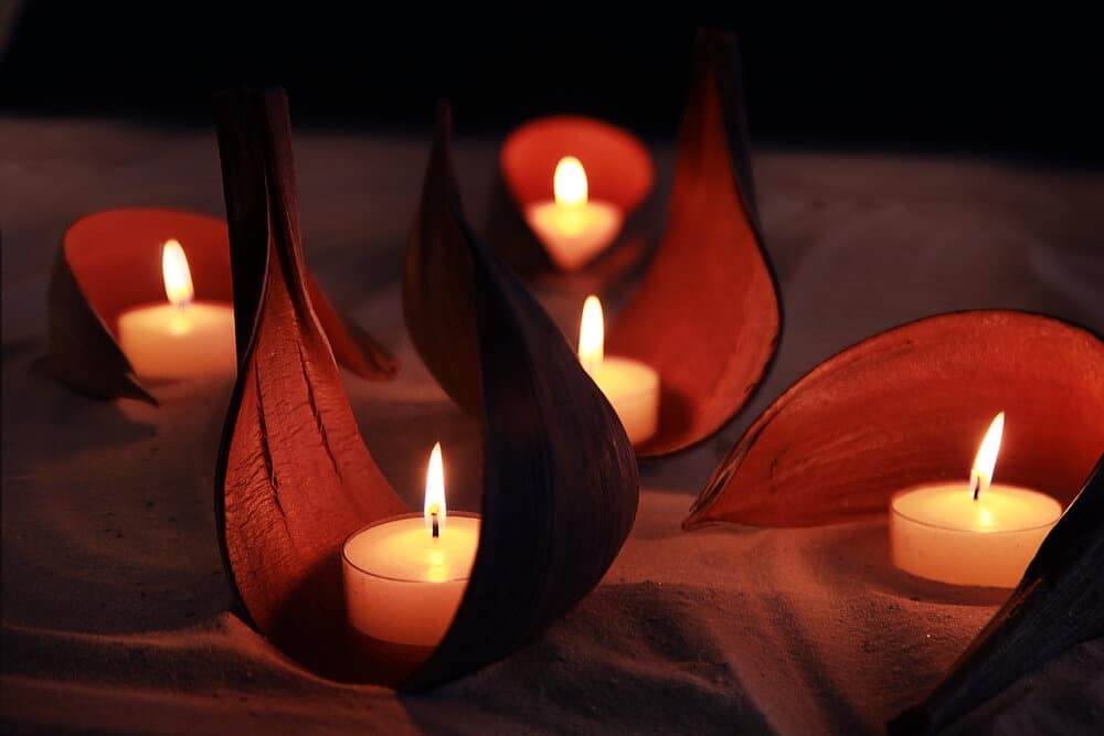 Illuminer votre jardin avec des bougies extérieures